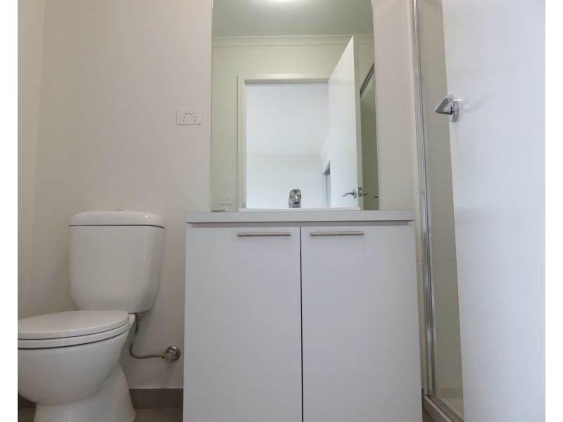 14 Flora Grove, Wantirna South VIC 3152