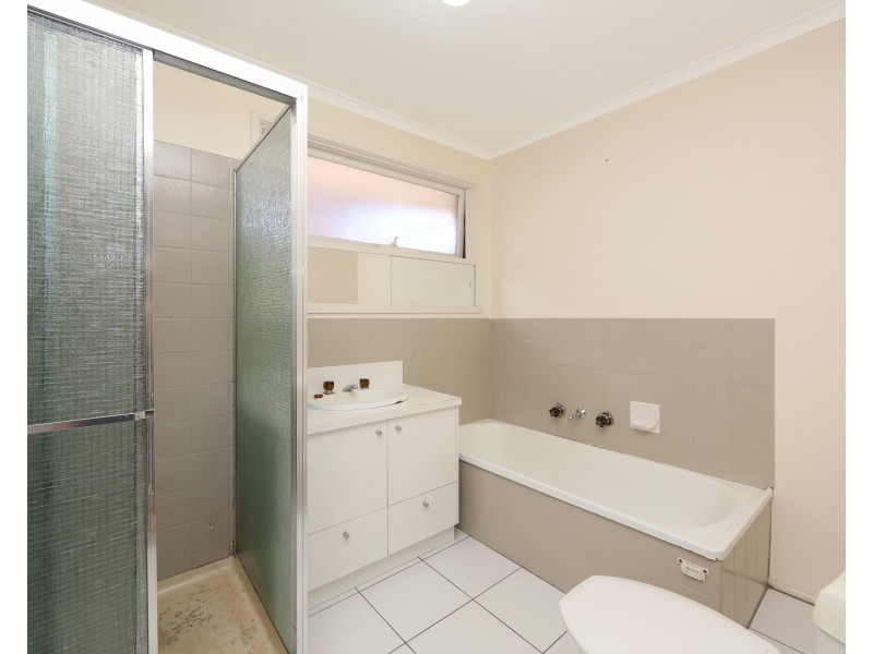 18 Wartook Way, Rowville VIC 3178