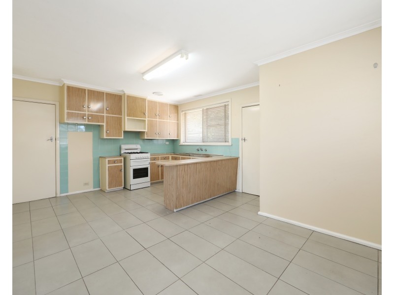 9 Inglewood Avenue, Noble Park North VIC 3174