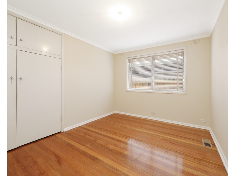 9 Inglewood Avenue, Noble Park North VIC 3174