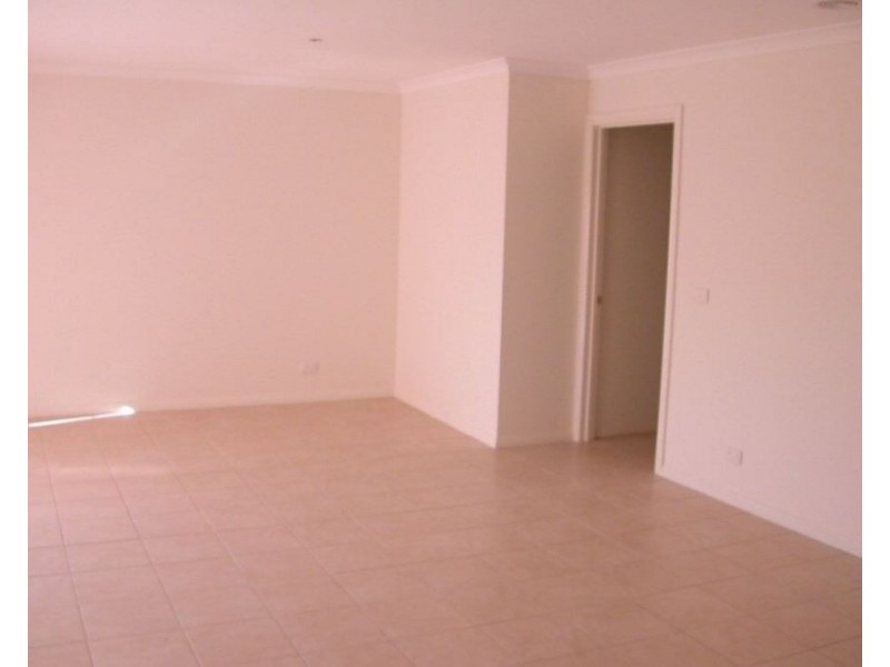 2/5 Kate  Place, Ferntree Gully VIC 3156