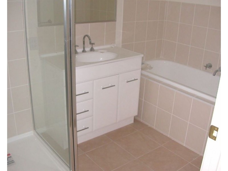 2/5 Kate  Place, Ferntree Gully VIC 3156