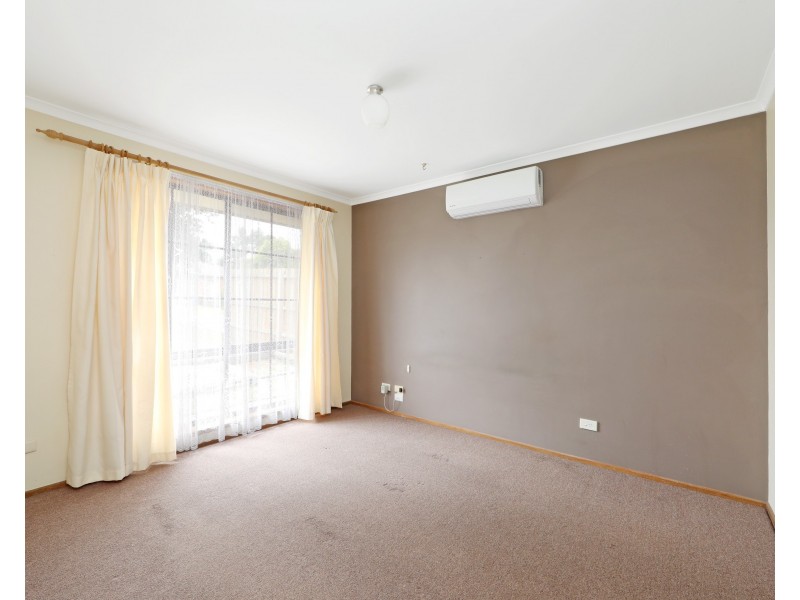 4 Raneen Place, Berwick VIC 3806