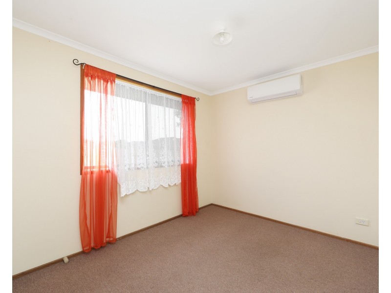 4 Raneen Place, Berwick VIC 3806