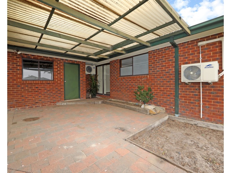 4 Raneen Place, Berwick VIC 3806