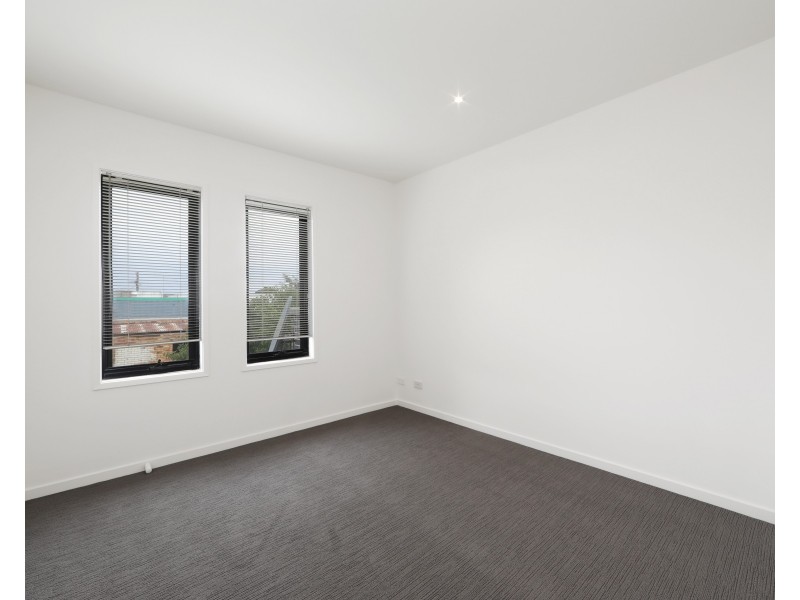 17/1324 Centre  Road, Clayton VIC 3168