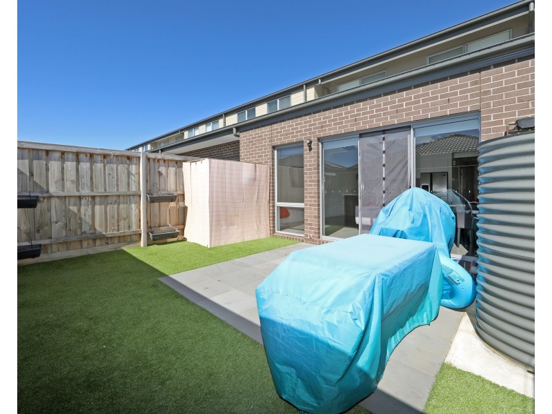 14 Botanic Place, Wantirna South VIC 3152