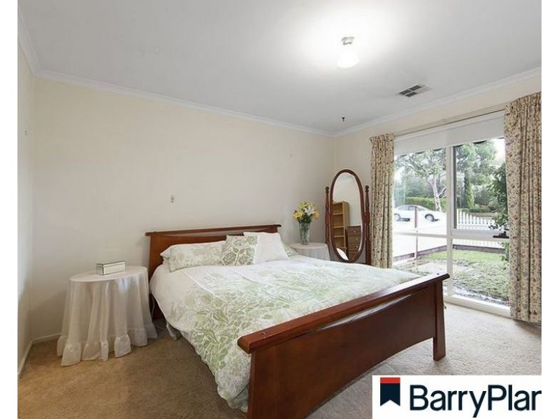 47 Buckingham Drive, Rowville VIC 3178