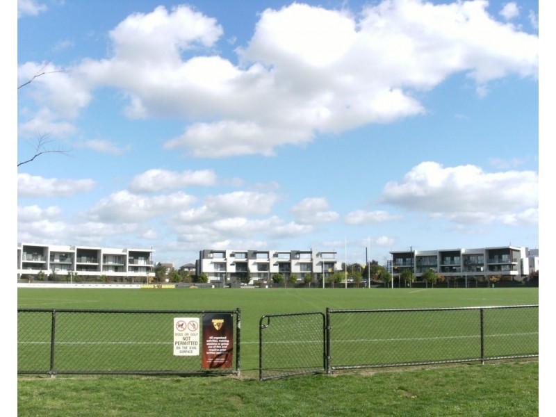 63 Waverley Park Drive, Mulgrave VIC 3170