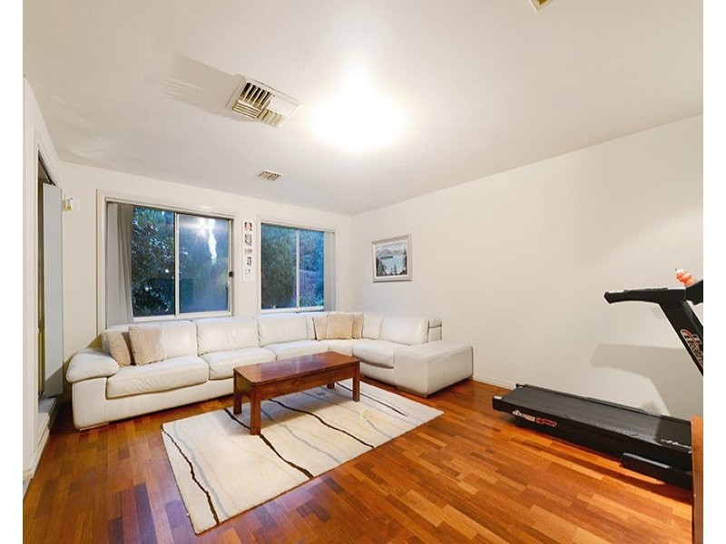 445 Dandelion Drive, Rowville VIC 3178