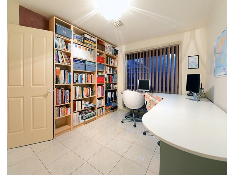 445 Dandelion Drive, Rowville VIC 3178