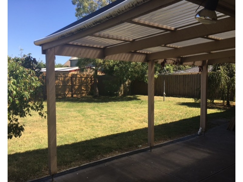 6 Homewood Close, Ferntree Gully VIC 3156