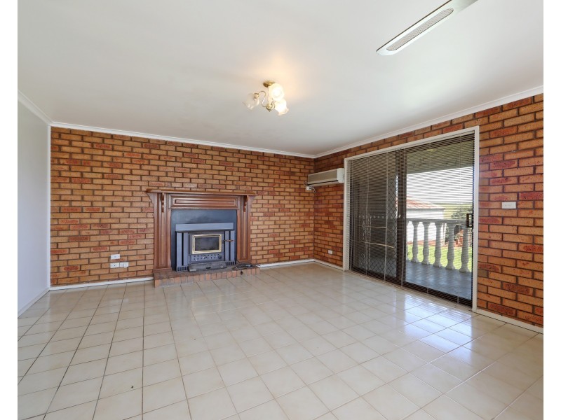 17 Allora Avenue, Ferntree Gully VIC 3156