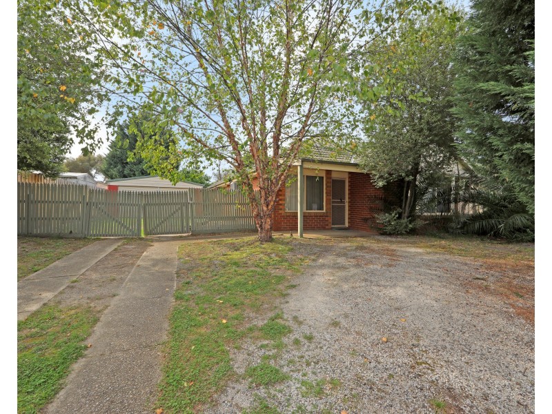 37 Magdalena  Place, Rowville VIC 3178
