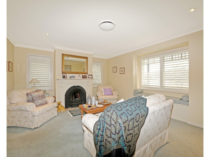 22 Applewood Drive, Knoxfield VIC 3180