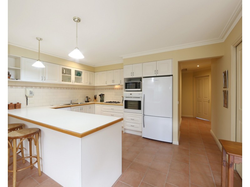 22 Applewood Drive, Knoxfield VIC 3180