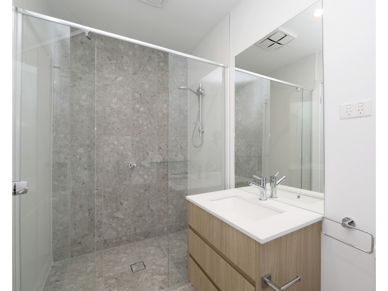 61 Emmeline Row, Rowville VIC 3178