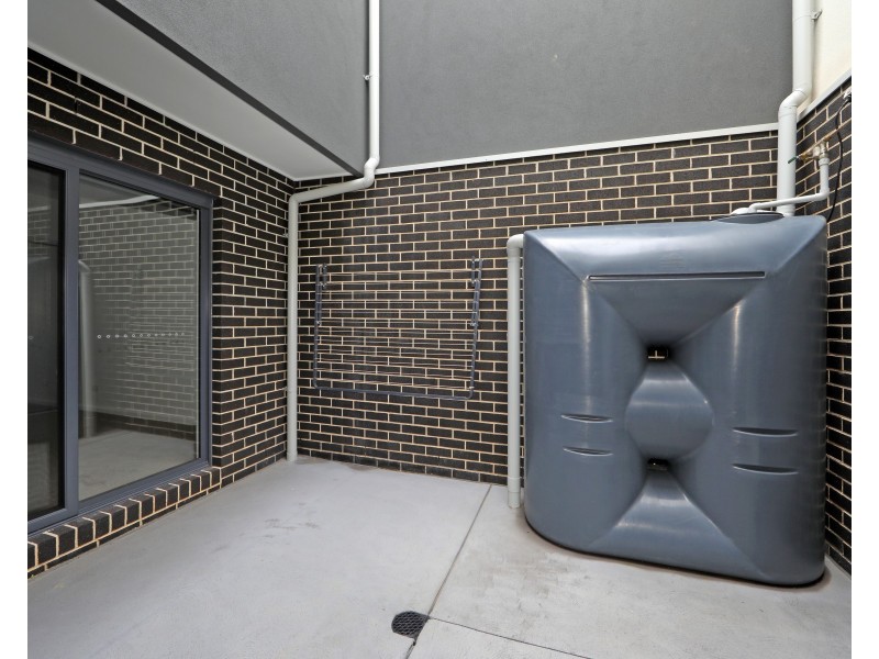 61 Emmeline Row, Rowville VIC 3178