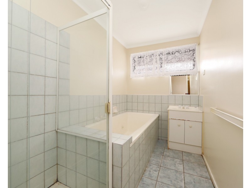 12  Ivan  Crescent, Hampton Park VIC 3976