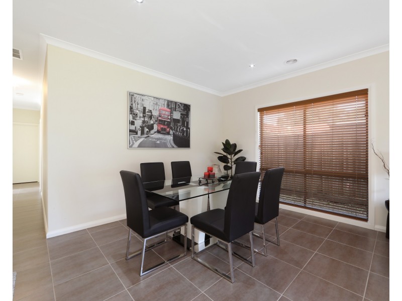 1/12 Stellato Place, Hampton Park VIC 3976