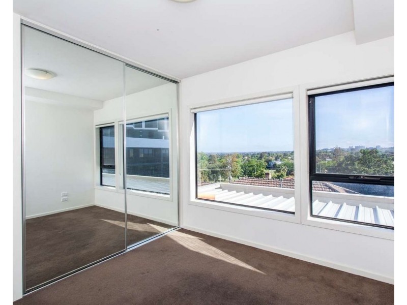 10 Bruce Street, Box Hill VIC 3128