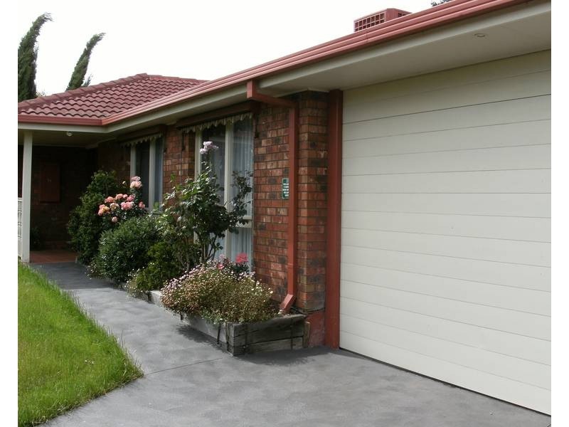 14 Chirnside Road, Berwick VIC 3806