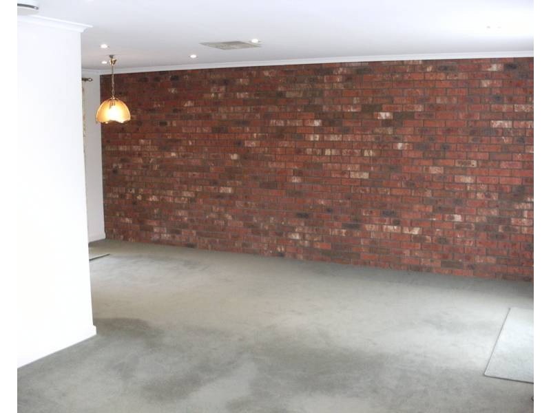 14 Chirnside Road, Berwick VIC 3806