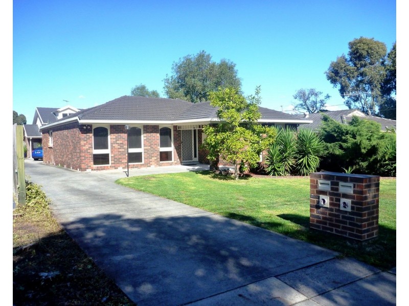 1/11 Fourth  Avenue, Rowville VIC 3178