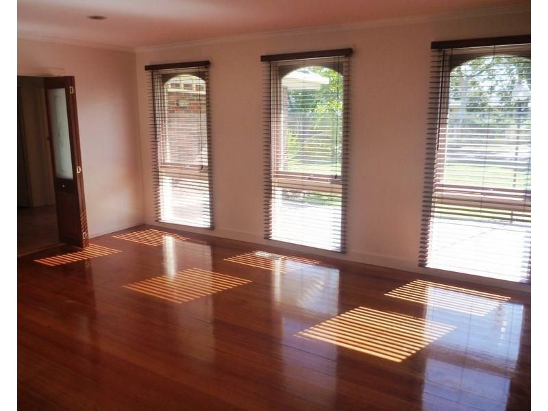 1/11 Fourth  Avenue, Rowville VIC 3178