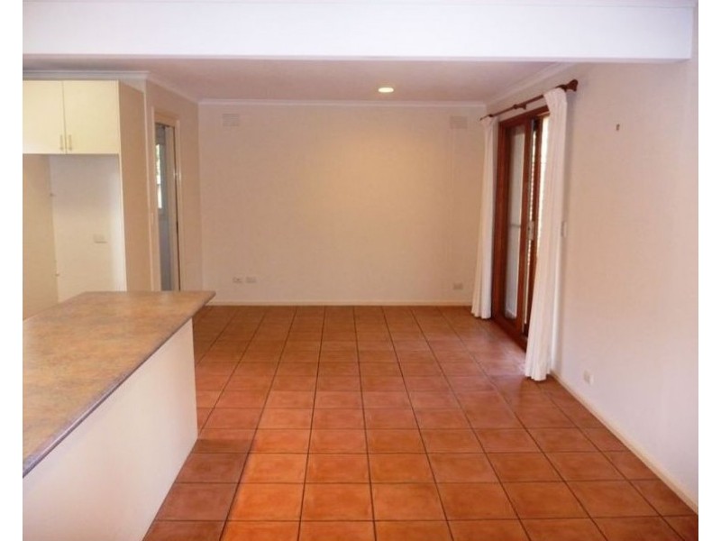 1/11 Fourth  Avenue, Rowville VIC 3178