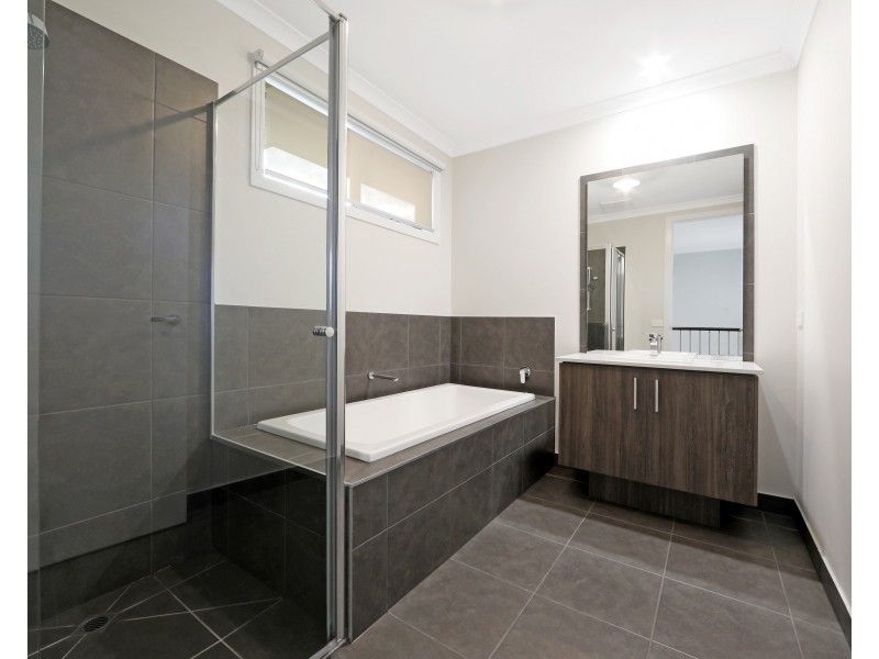 2/1449 Ferntree Gully, Scoresby VIC 3179