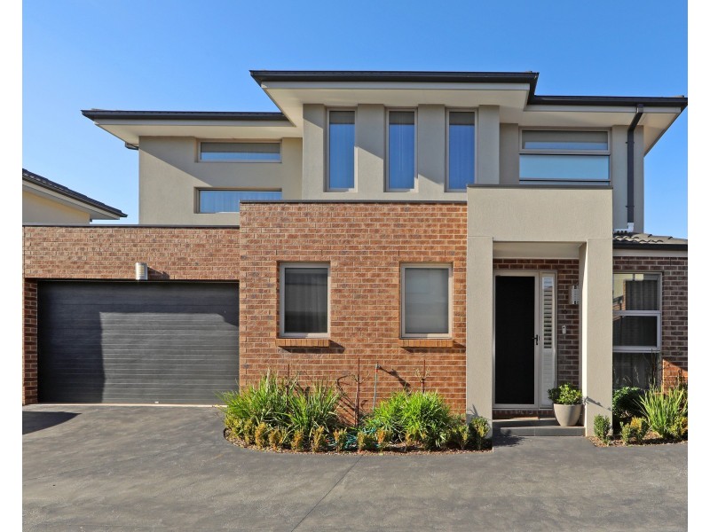 10 Misha  Boulevard, Endeavour Hills VIC 3802