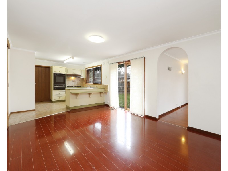 8 Cardinia Way, Rowville VIC 3178