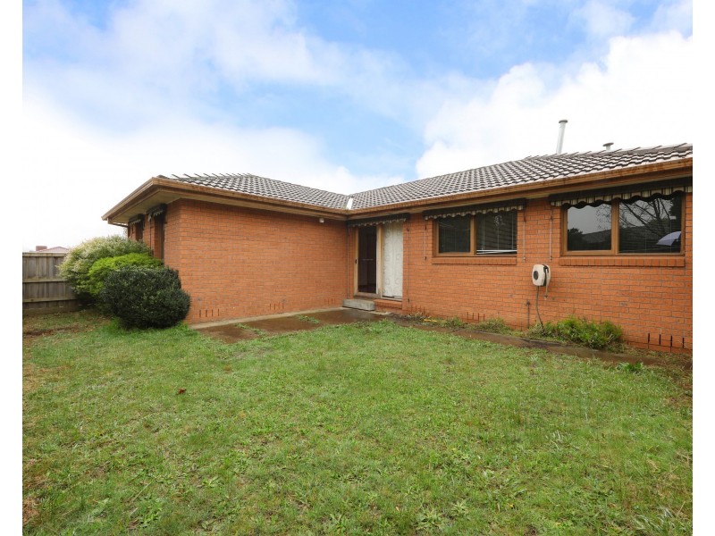 8 Cardinia Way, Rowville VIC 3178