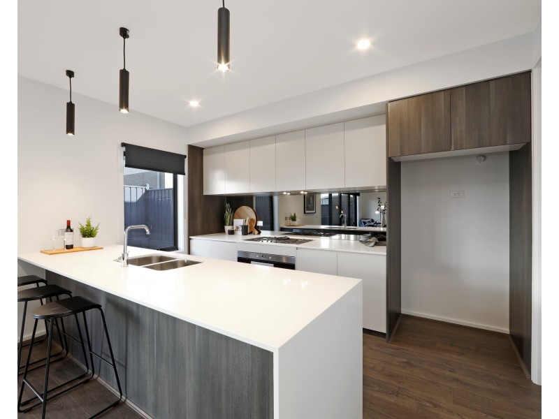 21 Emmeline  Row, Rowville VIC 3178