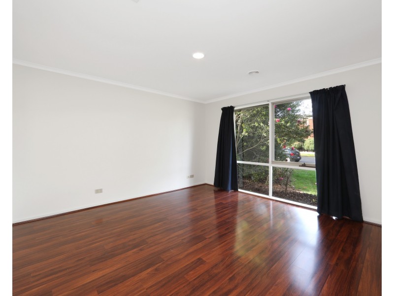 25 Pinehill  Drive, Rowville VIC 3178