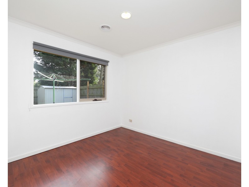 25 Pinehill  Drive, Rowville VIC 3178