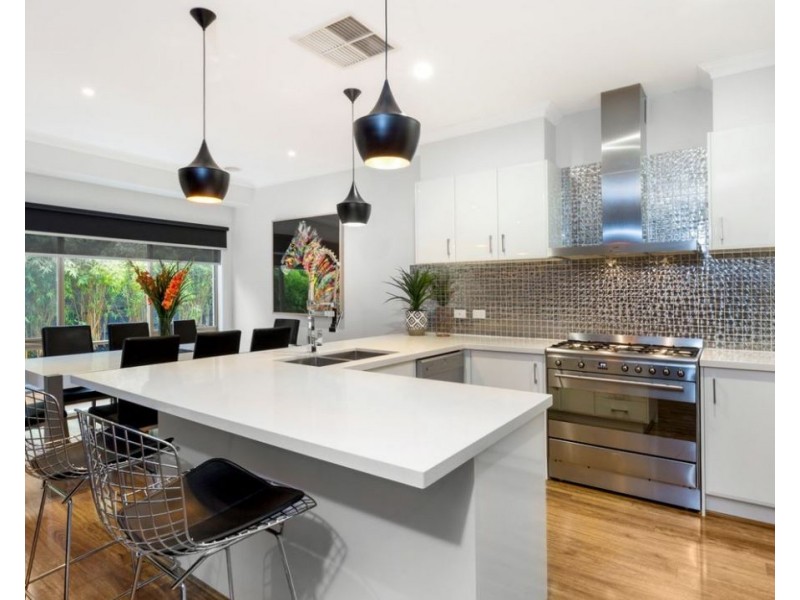 4/10 Berry  Road, Bayswater North VIC 3153