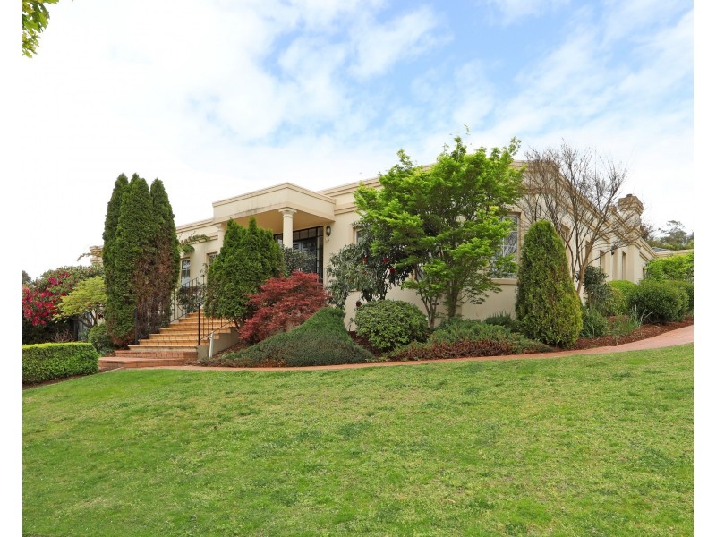 3 Forrest Hill Grove, Lysterfield South VIC 3156