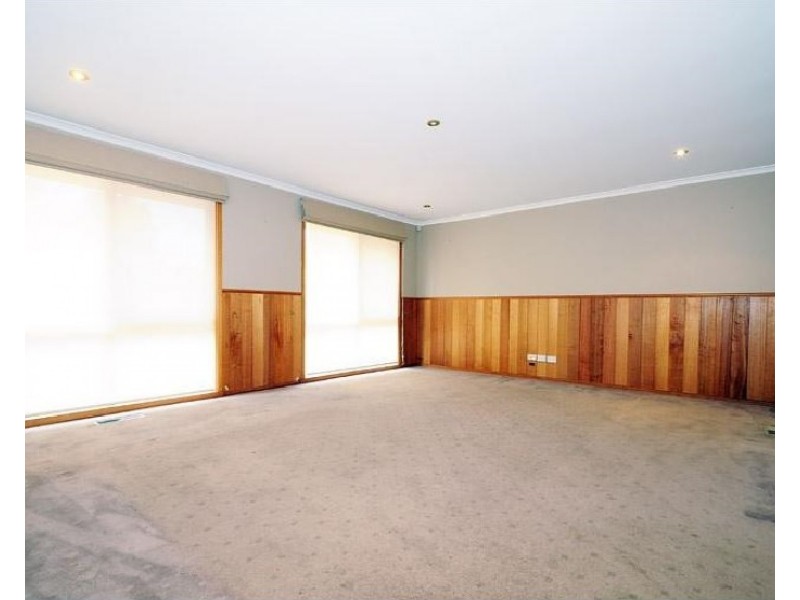 15 Fowler Road, Rowville VIC 3178