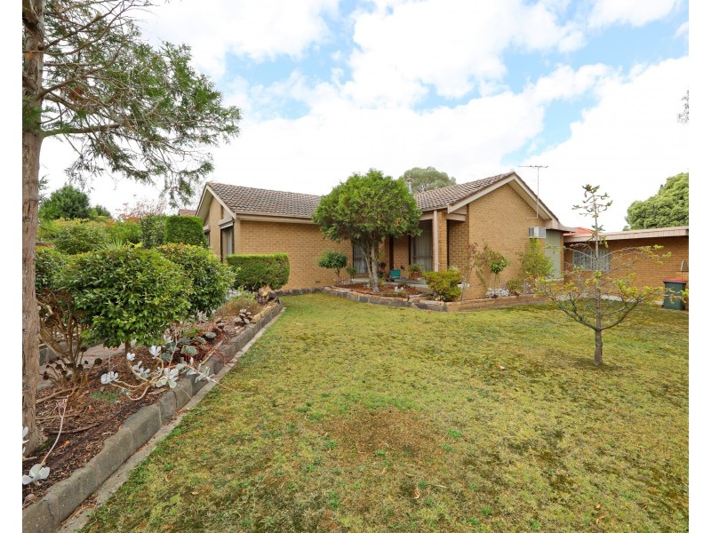 38 Tamboon Avenue, Rowville VIC 3178