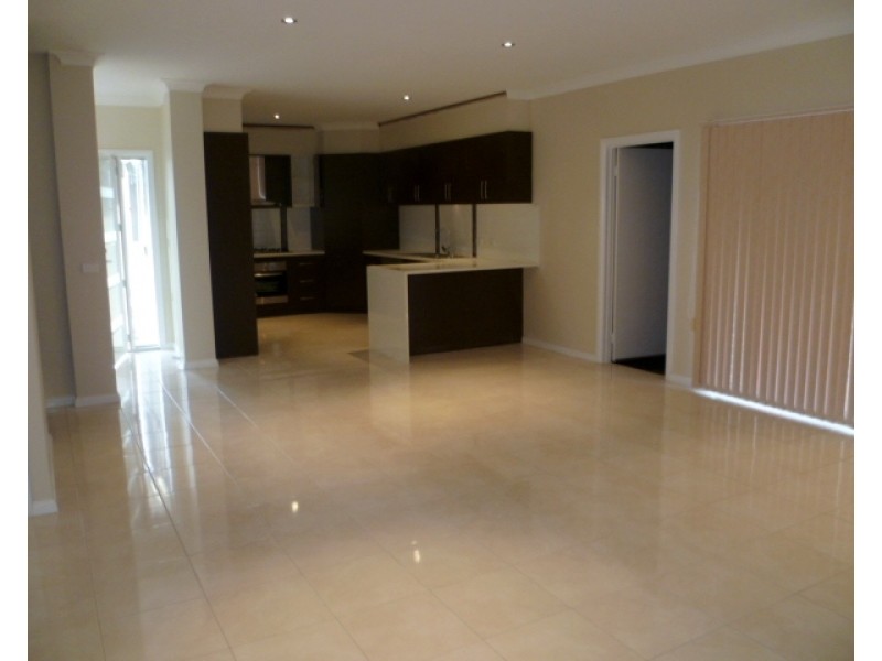 51 Eucumbene Drive, Berwick VIC 3806