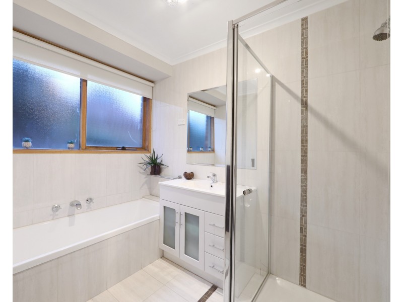 36 Superior Avenue, Rowville VIC 3178