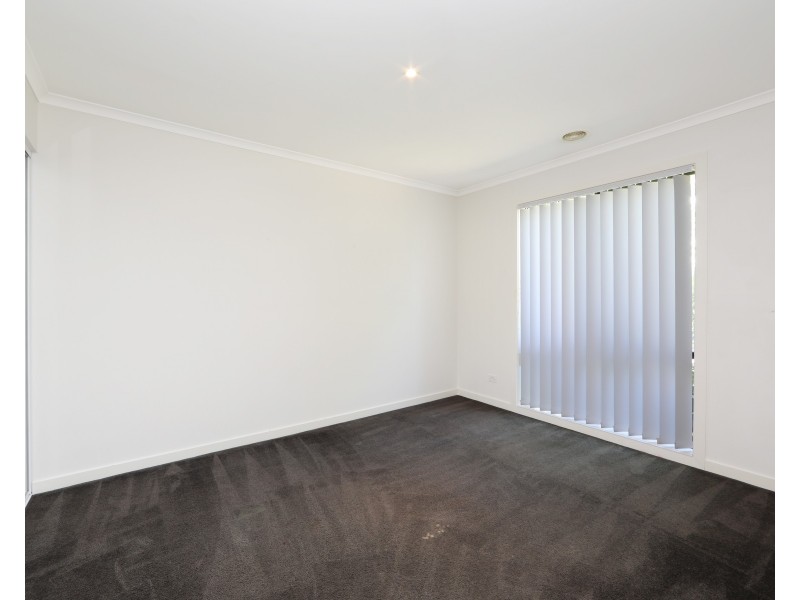 75 Sovereign Manors Crescent, Rowville VIC 3178