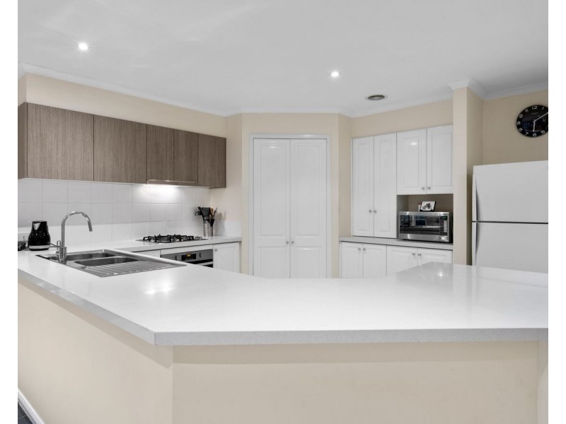 10 Malata Way, Lysterfield VIC 3156