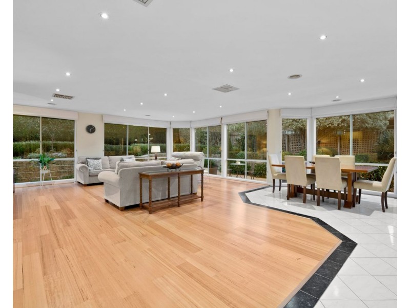 10 Malata Way, Lysterfield VIC 3156