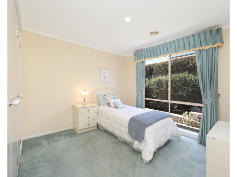 10 Malata Way, Lysterfield VIC 3156