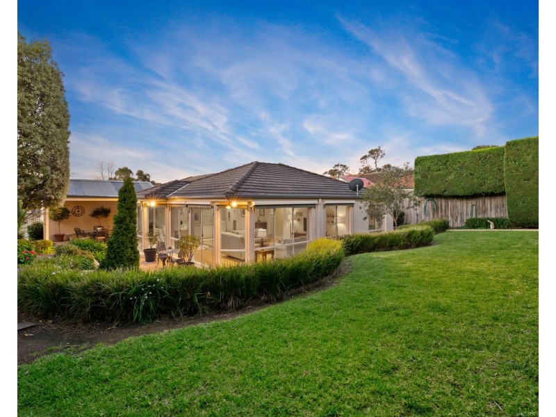 10 Malata Way, Lysterfield VIC 3156