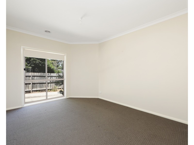 2/61 David Street, Knoxfield VIC 3180
