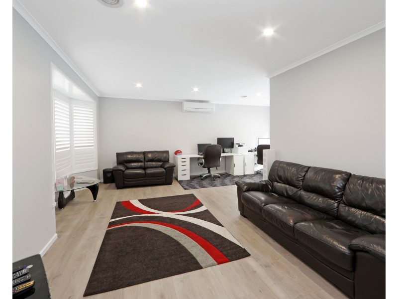 14 Prior Court, Rowville VIC 3178